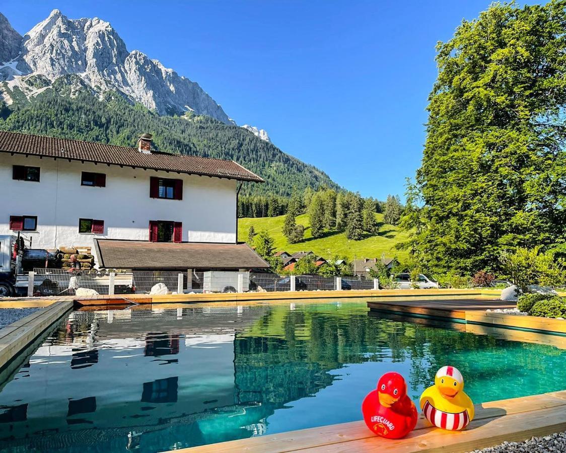 Bayern Resort Hotel - Adults Only - Mit Zugspitzblick - Eibsee-Naehe - Wellnessbereich - Naturpool Im Sommer Grainau Exterior photo